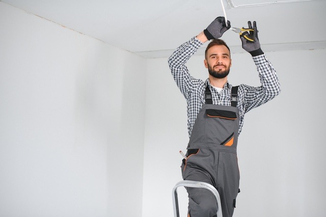 Techniques de Pose du Staff au Plafond